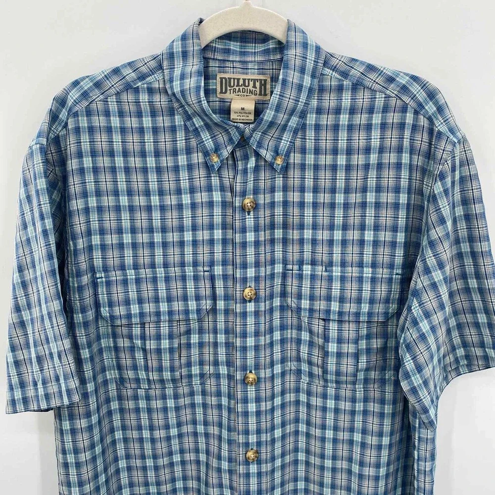 Duluth Trading Co Button Front Camp Shirt Mens Medium Blue Plaid Polyester Nylon